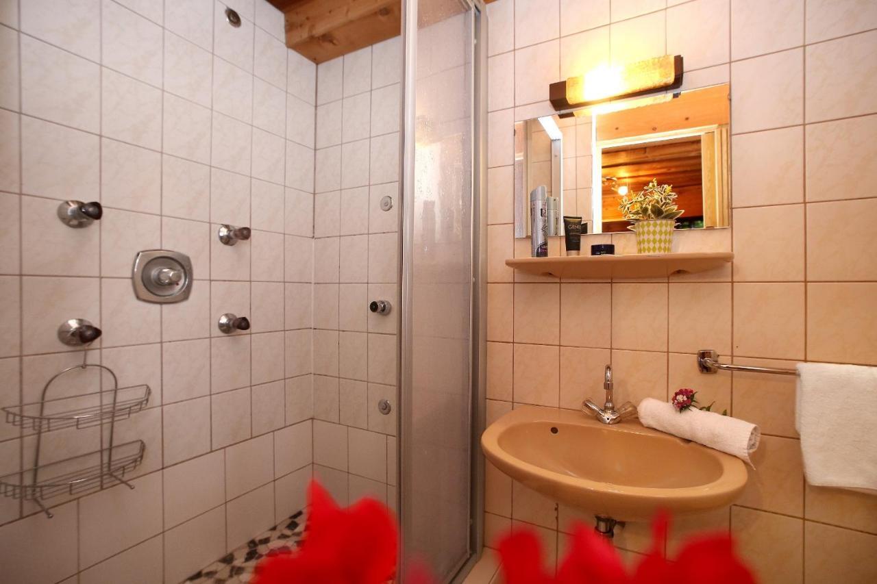 Tauernhuette Villa Пиезендорф Екстериор снимка